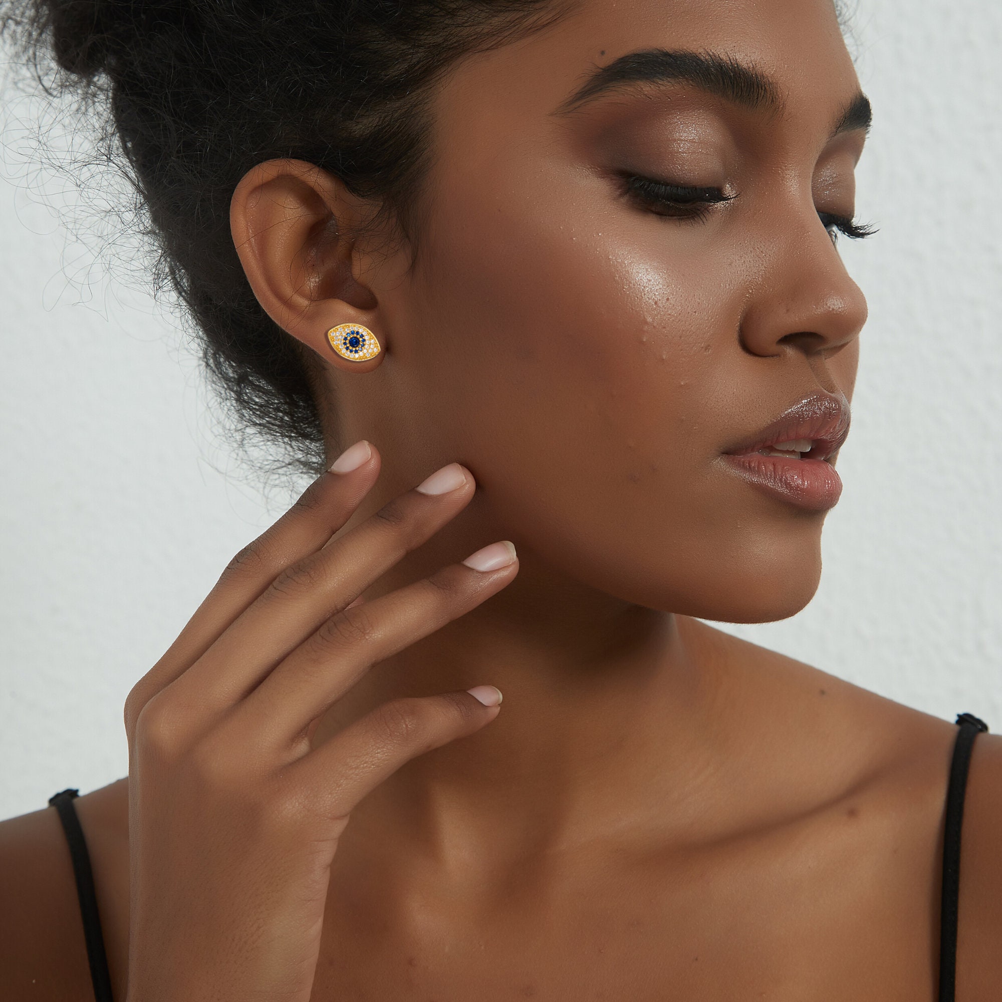 Marquise-shaped earrings - Image 3